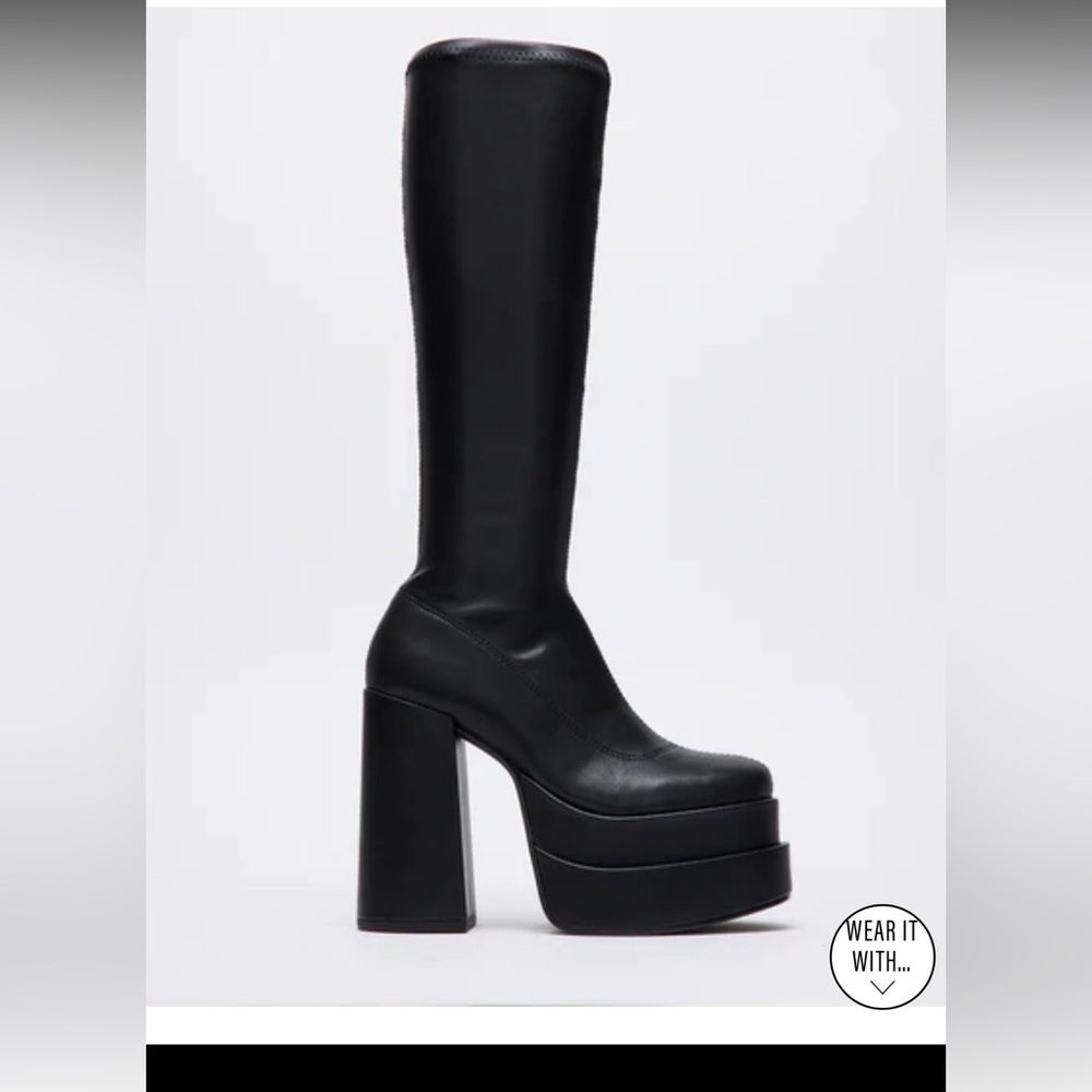 Steve Madden Cyprus Platform Black Boots